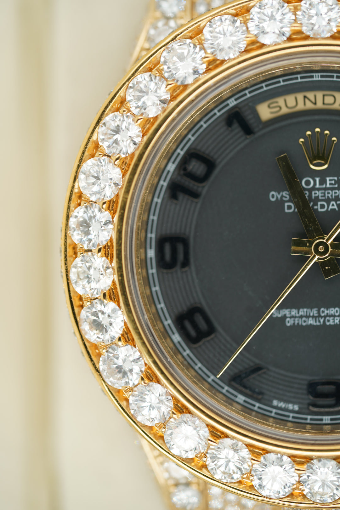 Pre Owned Rolex Day Date (Presidential) Iced Out - 30 Point Diamonds B – Melvin H Joyeria Pre Owned Rolex Day Date (Presidential) Iced Out - 30 Point Diamonds B – Melvin H Joyeria